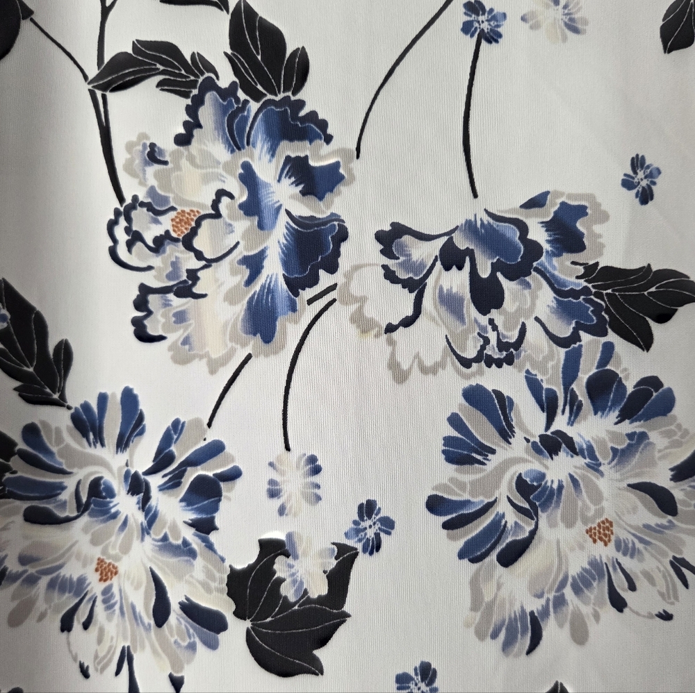 Ann Taylor Factory White Blouse with Blue Floral Print Size L - Picture 7 of 13